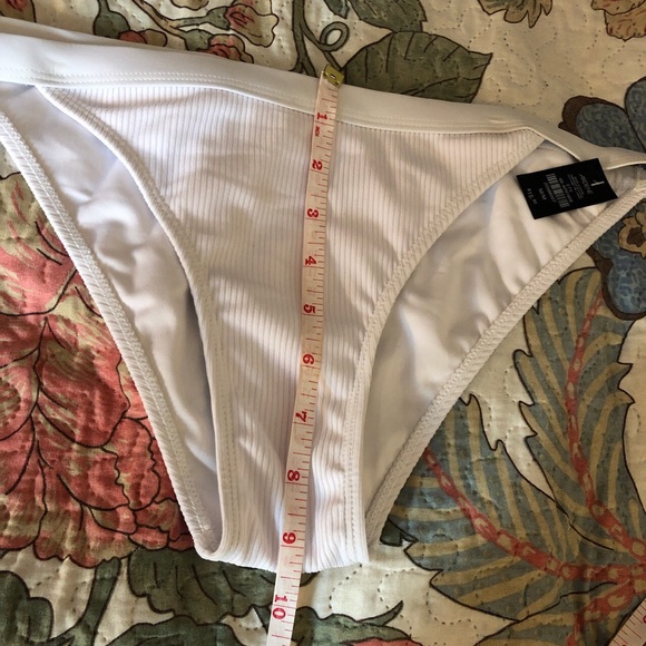 (Bundle only) Ribbed Bikini bottom - Picture 3 of 5